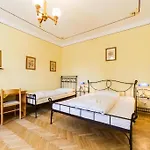 ゲストハウス ペンション ガーデナ チェスキー クルムロフ