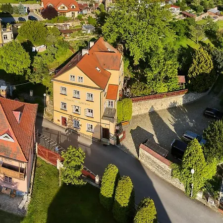 ゲストハウス ペンション ガーデナ 3*